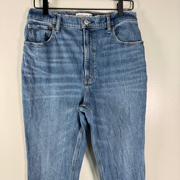 Abercrombie & Fitch The 70's Vintage Flare Ultra High Rise Jeans Size 30/10 - Picture 3 of 11